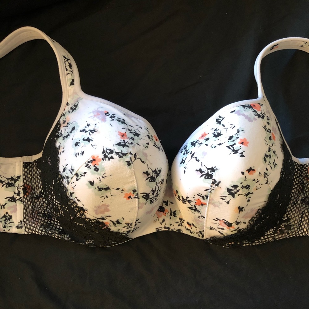 Smooth Lightly Lined Balconette Bra - Cacique